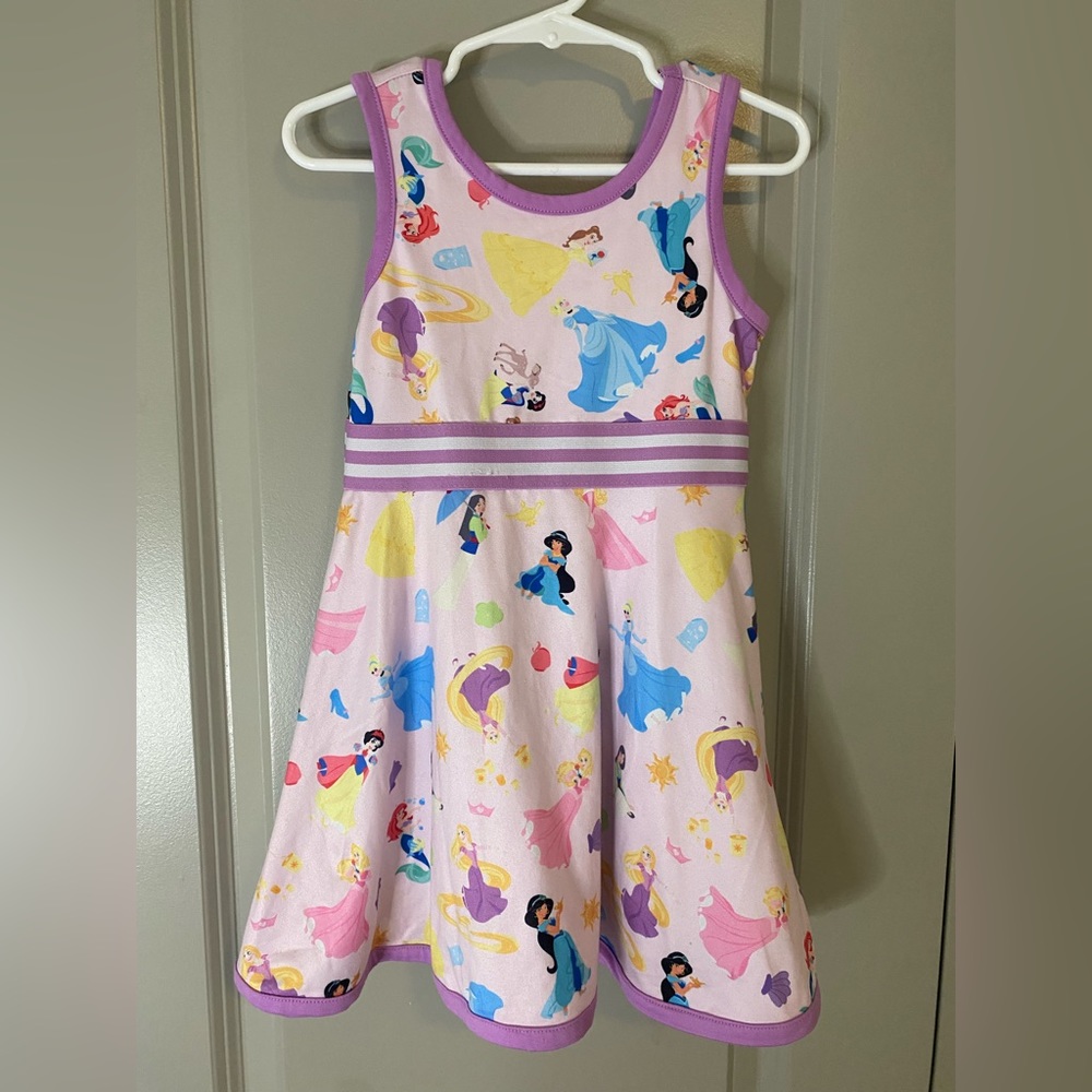 Disney Princess dress. Size 3T. Hardly worn! 🩷